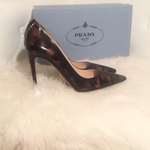 ~PRADA SPAZZOLATO FUME PUMPS~